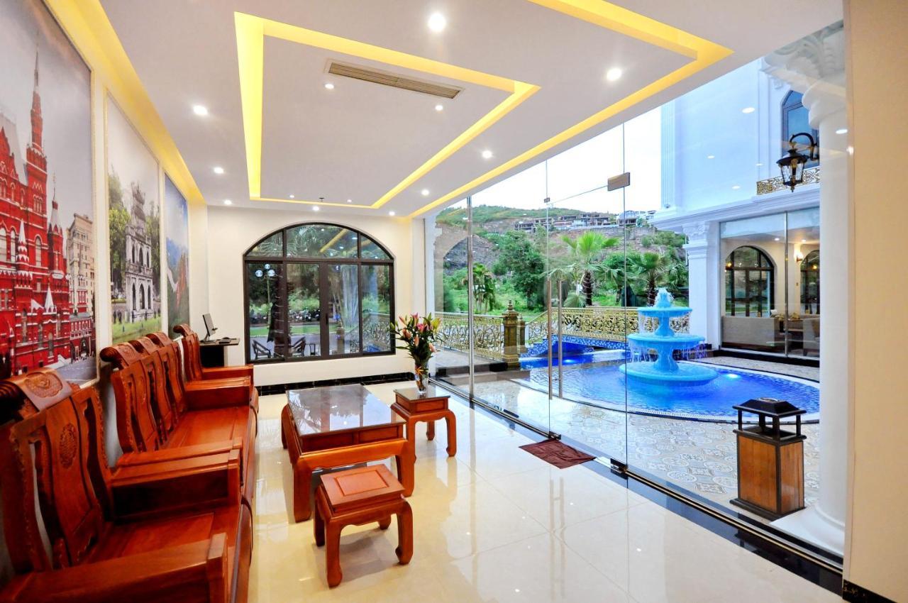 Crown Nguyen Hoang Hotel Nha Trang Exterior photo