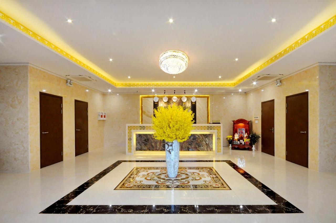 Crown Nguyen Hoang Hotel Nha Trang Exterior photo